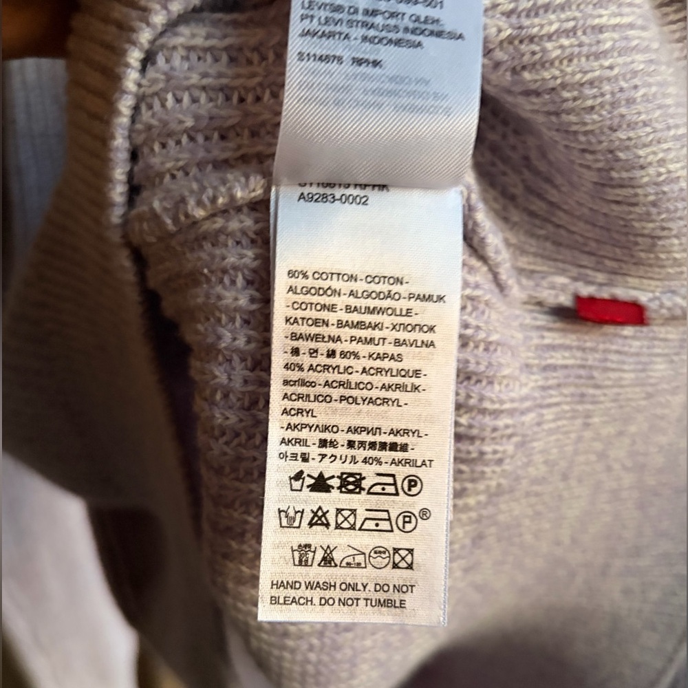 🆕 Levi’s Lavender Waffle Knit Sweater Soft Cotton Blend Cozy Ribbed Knit Size M - Picture 16 of 16